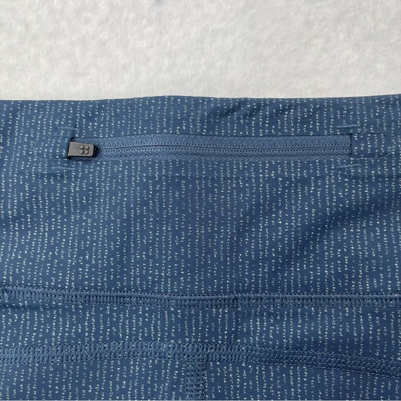 Sweaty Betty NWT The Zero Gravity Leggings 7/8 Length Beetle Blue Glitter Medium - Picture 8 of 13